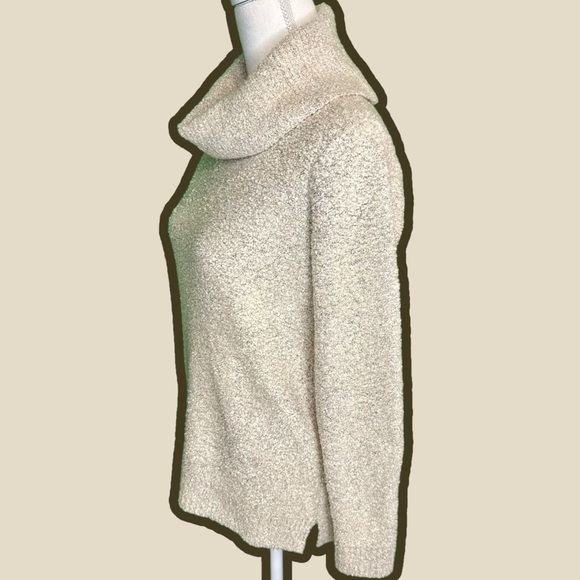Calvin Klein Cream / Tan Fuzzy Marled Foldover Turtleneck Sweater Size Small - Picture 10 of 10